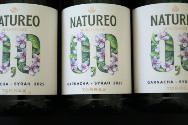 champagne en wijnen de blender TORRES NATUREO 0,0