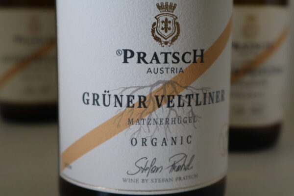 champagne en wijnen de blender Pratsch Grüner Veltliner Vegan Organic