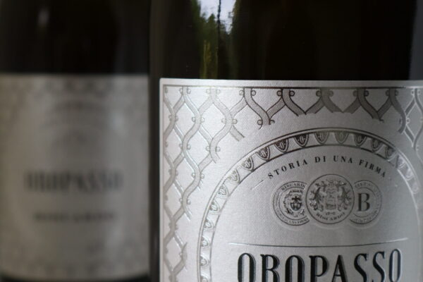 champagne en wijnen de blender Biscardo Oropasso Bianco